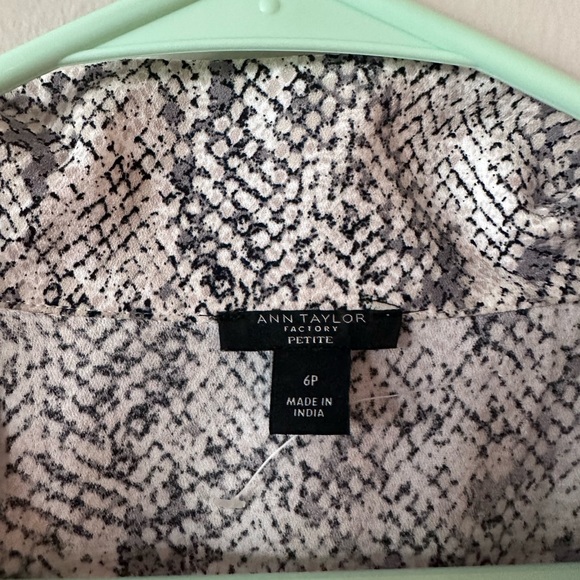 Ann Taylor Dress - Picture 3 of 3